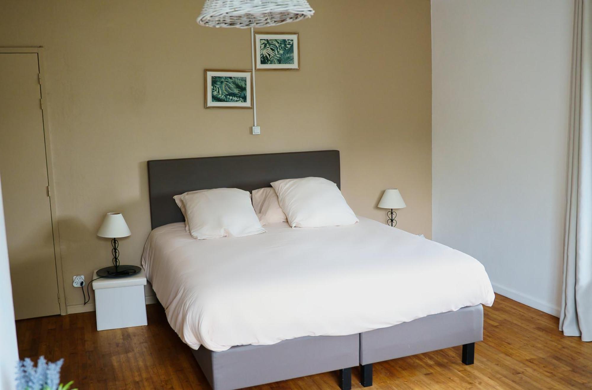 Chambres D'Hotes B&B - Mas Cinq Sols Courbiac エクステリア 写真